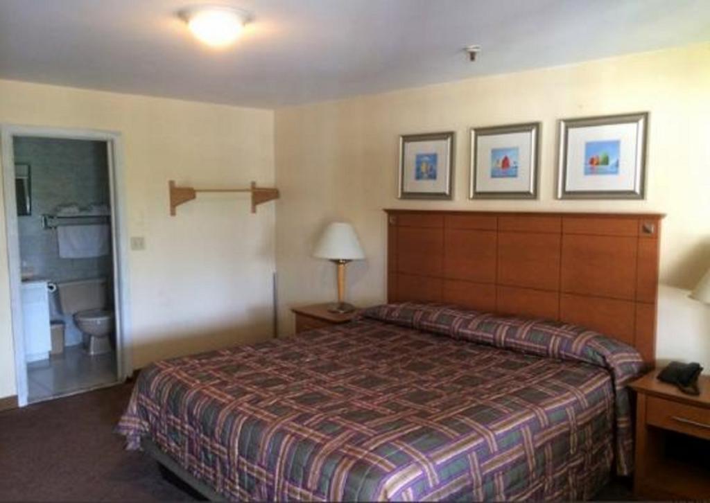 Naugatuck Motor Lodge エクステリア 写真